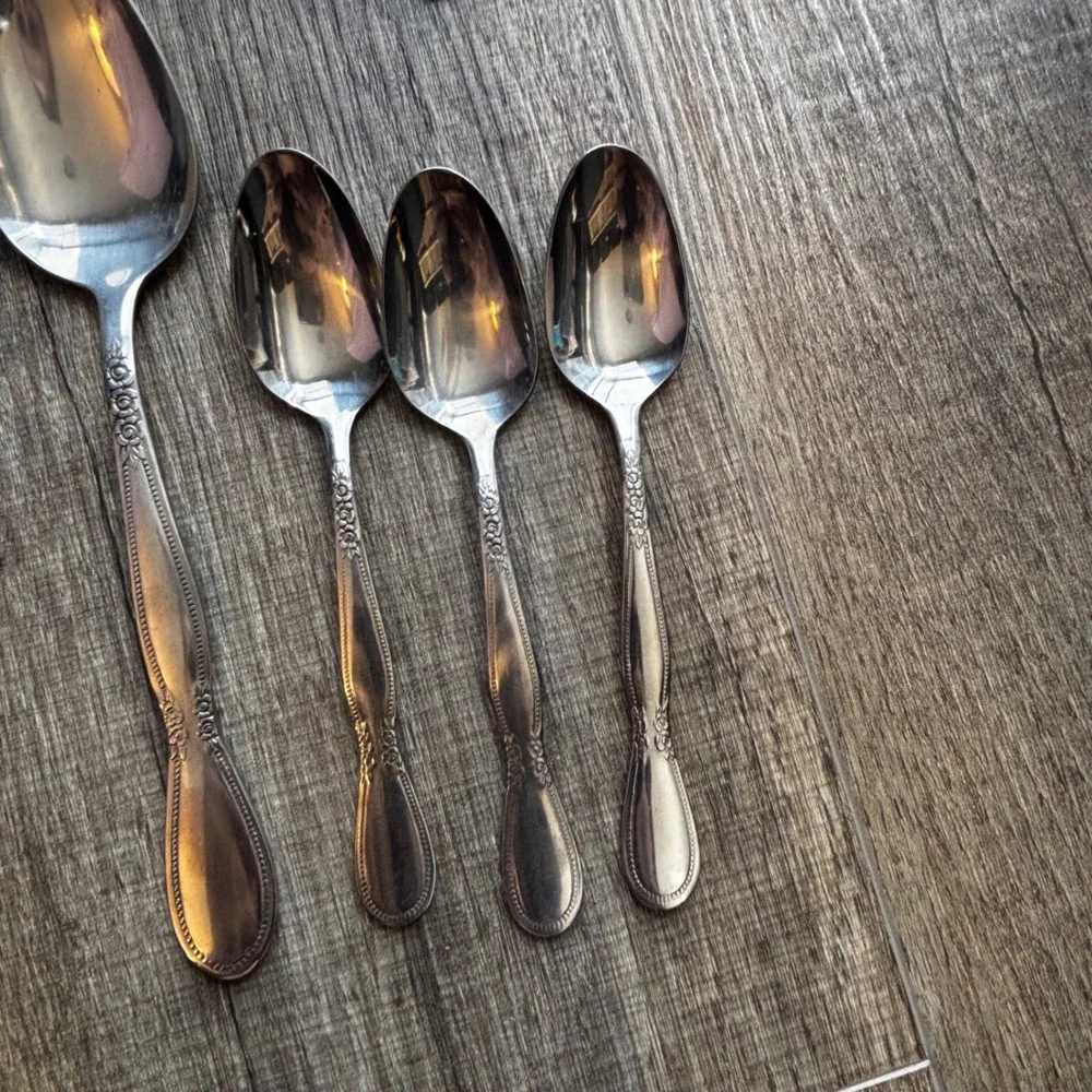 17pc‎ VTG Northland Stainless Flatware Set Floral Rose Pattern Korea Silverware